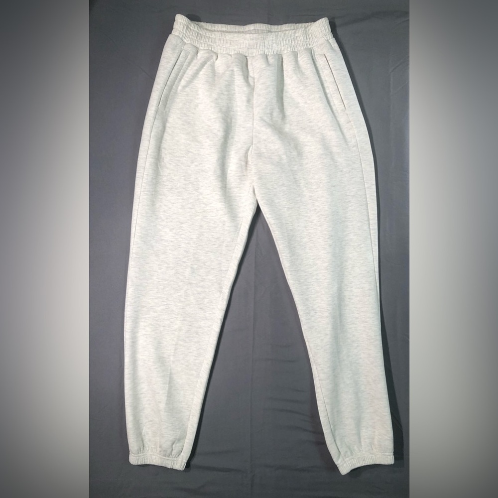 NWOT Woman’s sweatpants